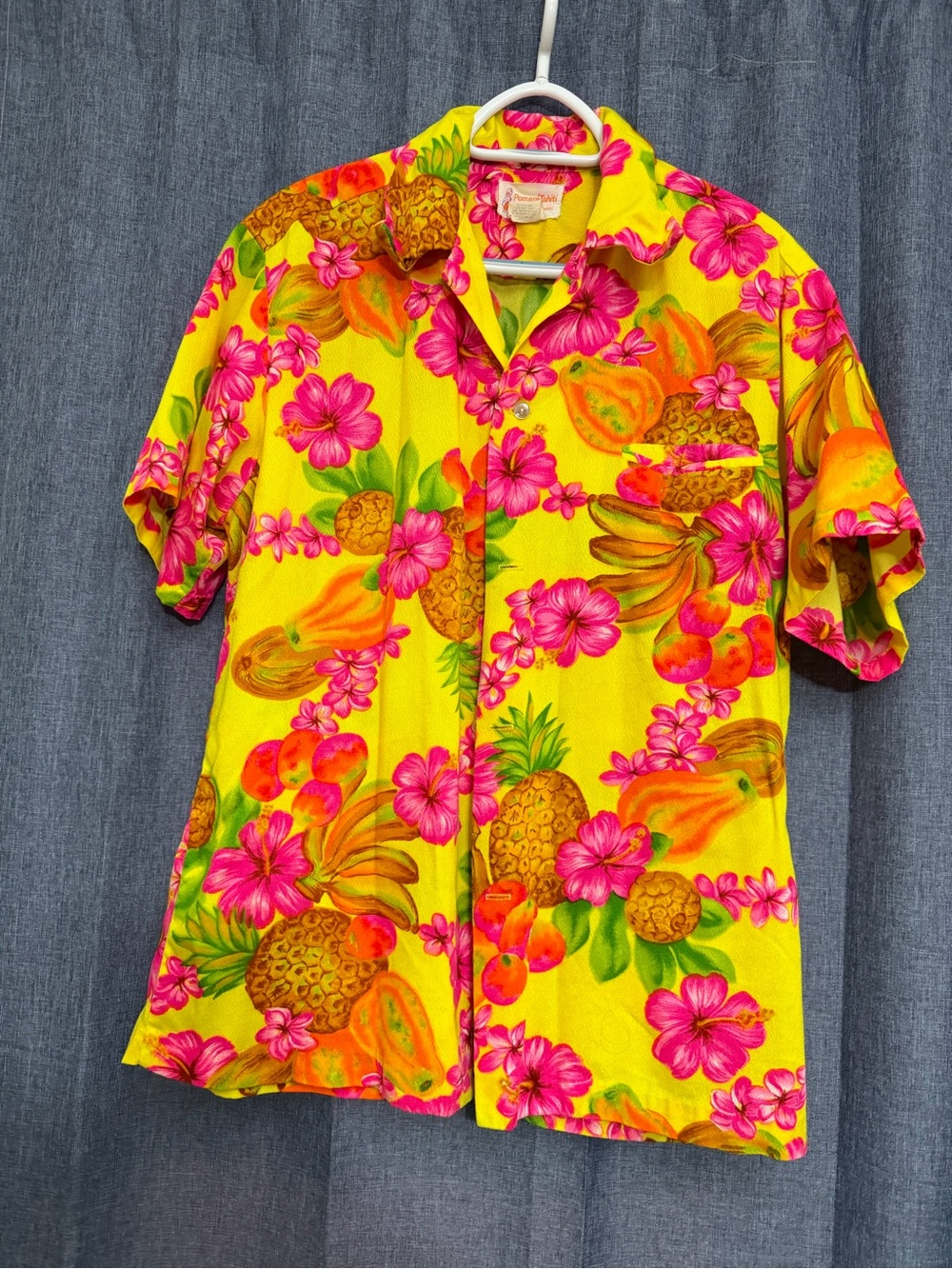 Woman’s Vintage Bright Yellow Tropical Floral button down Shirt M